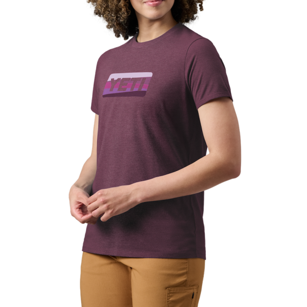 Heather Plum Yeti Women's Sunrise Badge Short Sleeve T-Shirt Short Sleeve T-Shirt | AJSXT-0813