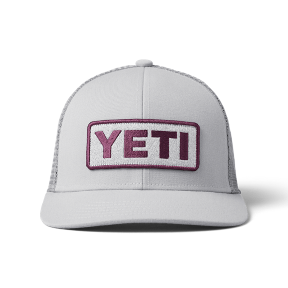 Gray Yeti Low-Pro Logo Badge Trucker Hat Hats | MOLEZ-9362